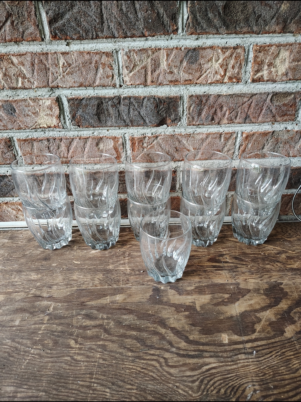 Clear Swirl Glass Juice Cups- 11-Pack